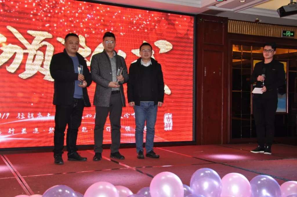 https://mmbiz.qpic.cn/mmbiz_jpg/ZAkK4ewVeJ8UNlPyU6wtIEXd9r5XZPCszqTCxtjdfYdQTBptFZDB8y8IGq8cmUfJYjnQumpWdDiceAejzicHfHMA/640?wx_fmt=jpeg